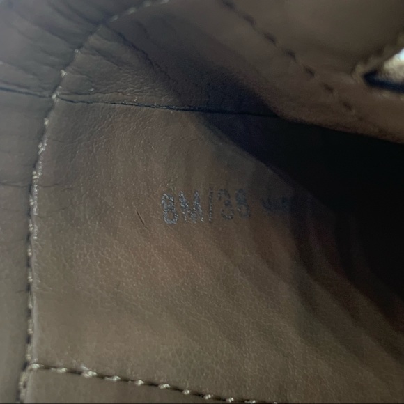 Vince Camuto Peera Cutout Bootie Tan Suede Women's Size 8 - Picture 7 of 7